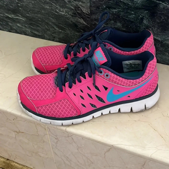 NIKE FLEX 2013 RUN PINK AND NAVY SIZE 8 - Picture 4 of 11